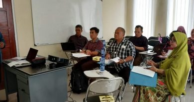 Sminar Usul Mahasiswa an Dedi Darwis